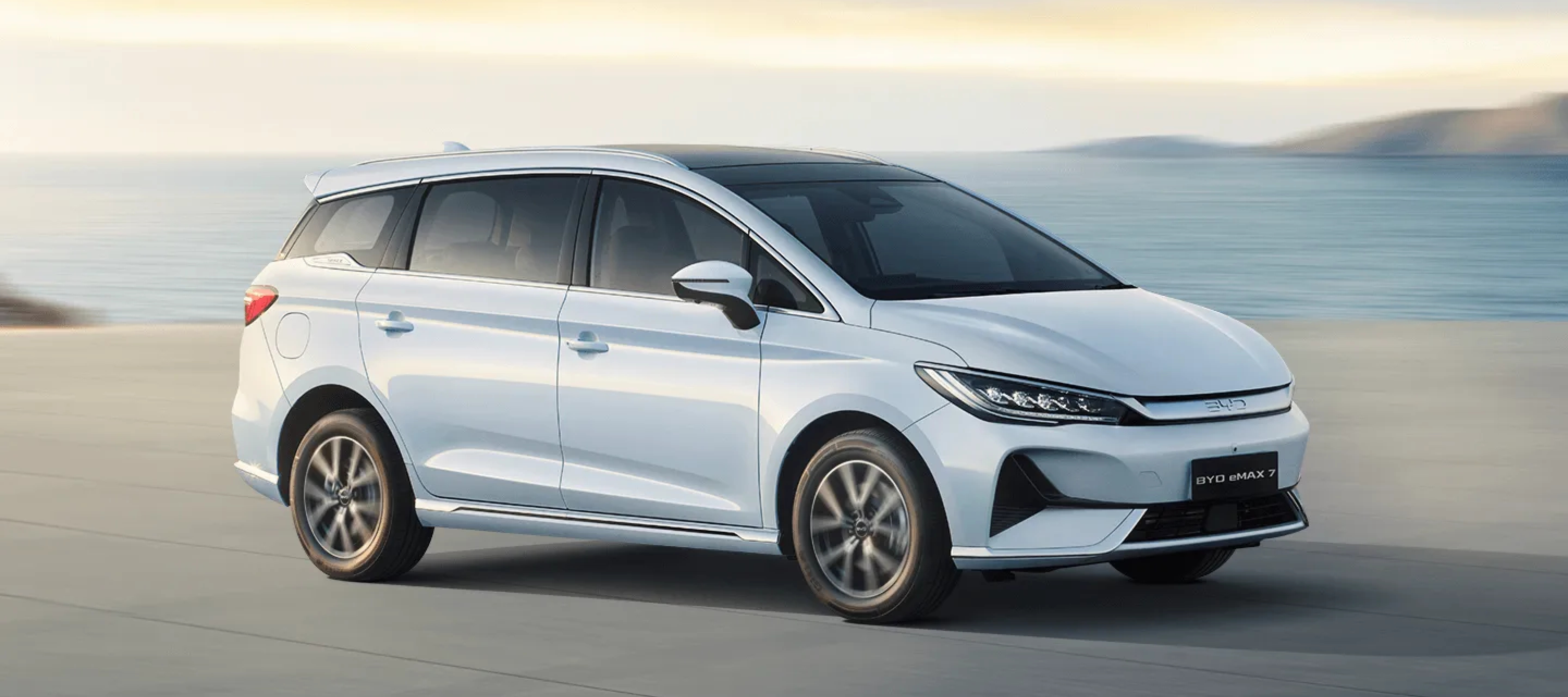 BYD eMAX 7